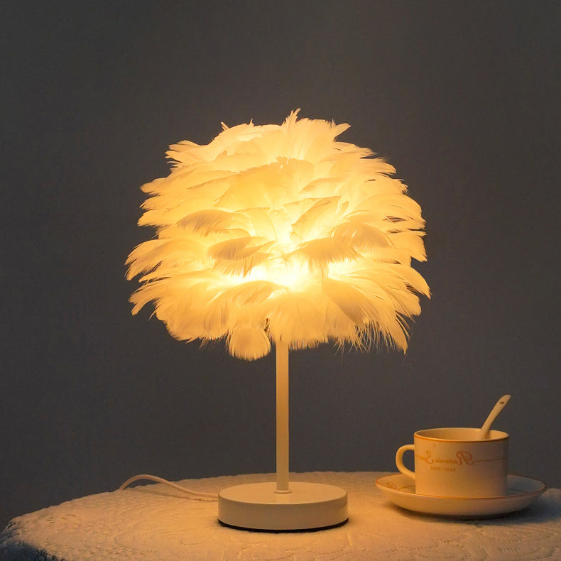 Contemporary Creative Iron Feather USB LED Table Lamp For Bedroom