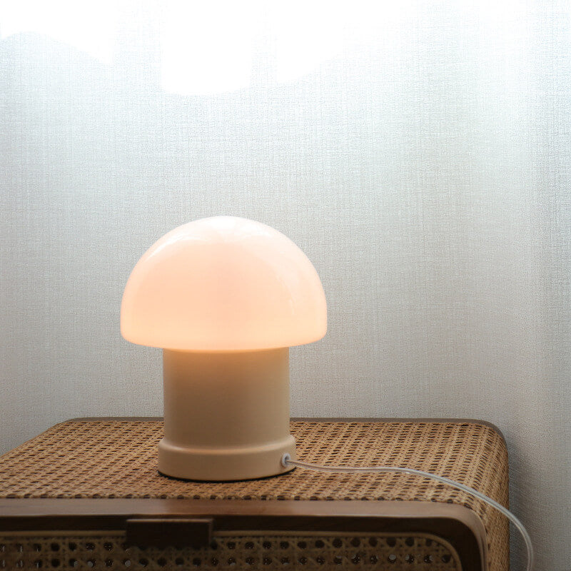 Vintage Ins Cream Mushroom Column 1-Light Table Lamp