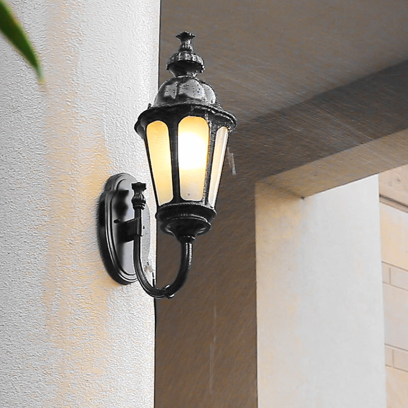 Traditional Vintage Round Aluminum Cylinder 1-Light Outdoor Wall Light For Garden