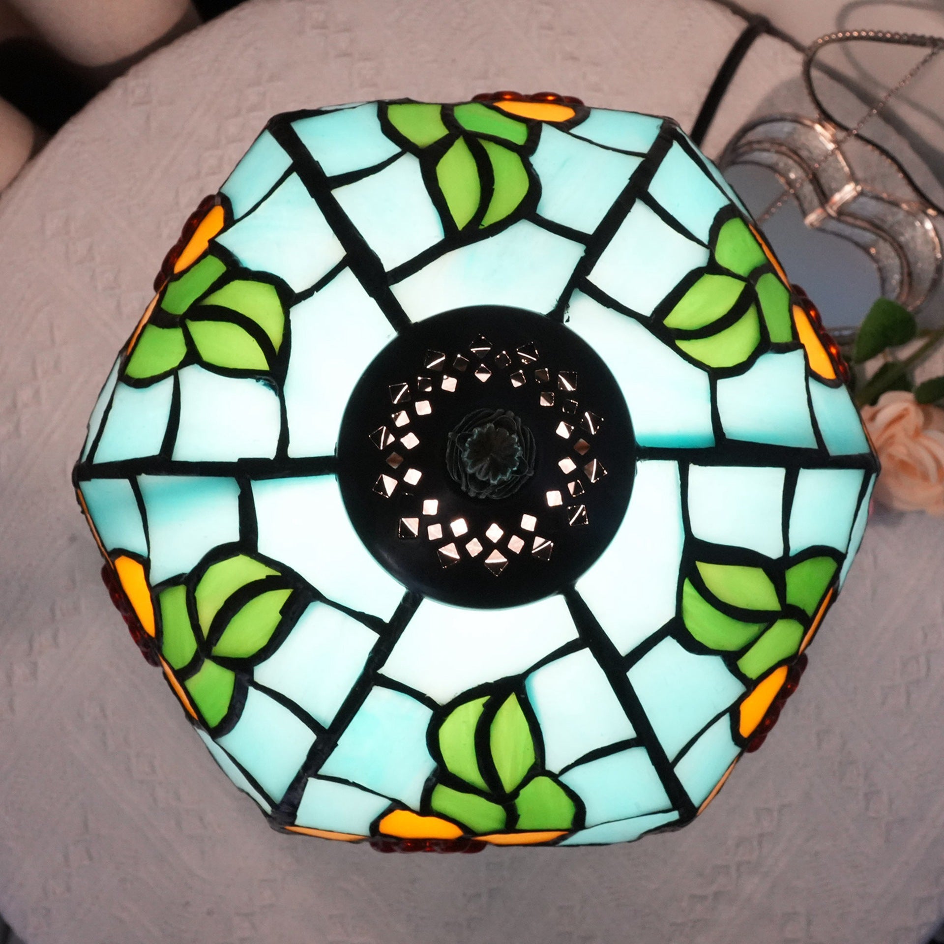 Traditional Tiffany Resin Glass Dome Sunflower 1-Light Table Lamp For Bedside