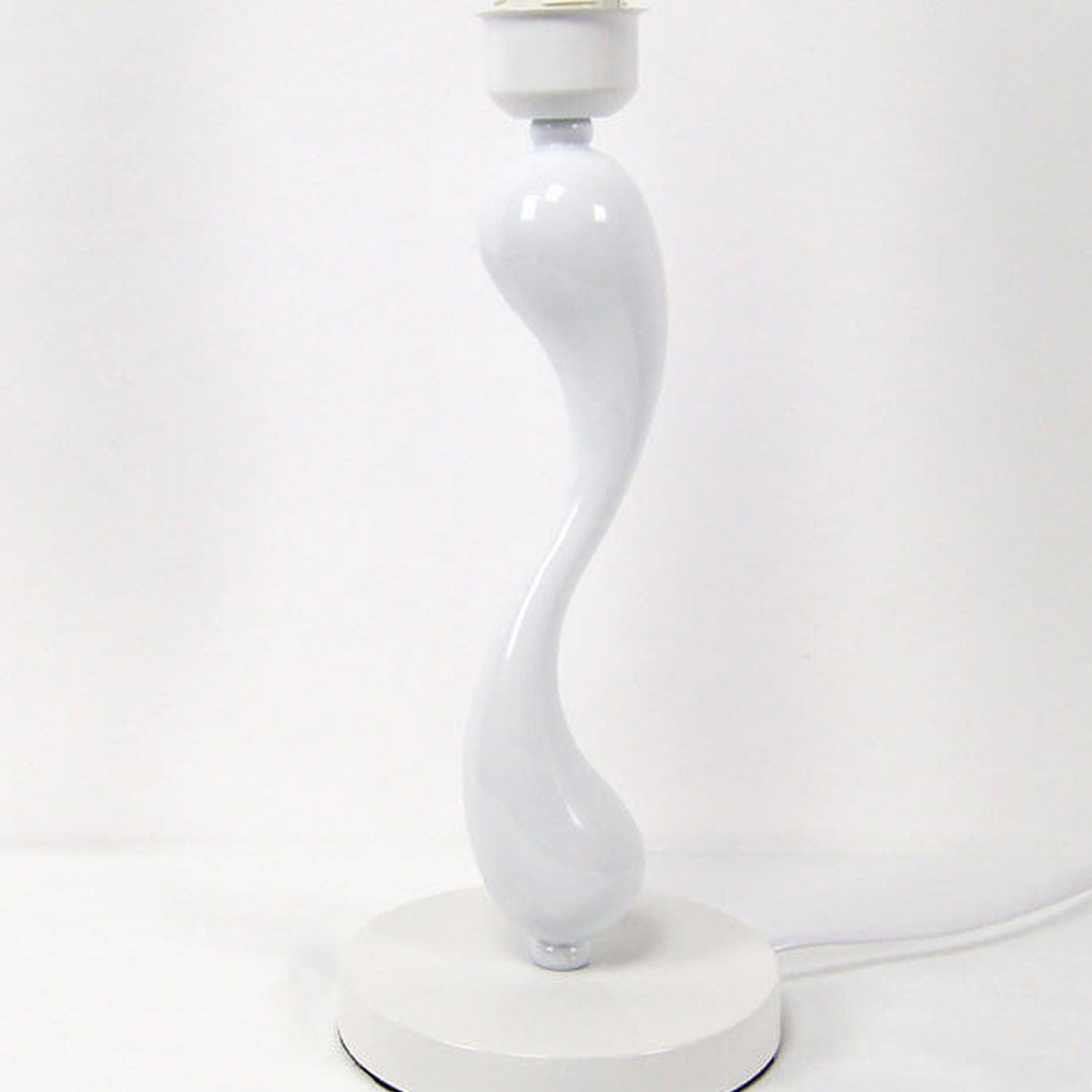 European Minimalist Fabric Curve Base 1-Light Table Lamp