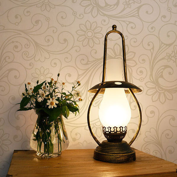 Vintage Antique Kerosene Oil Lamp 1-Light Table Lamp