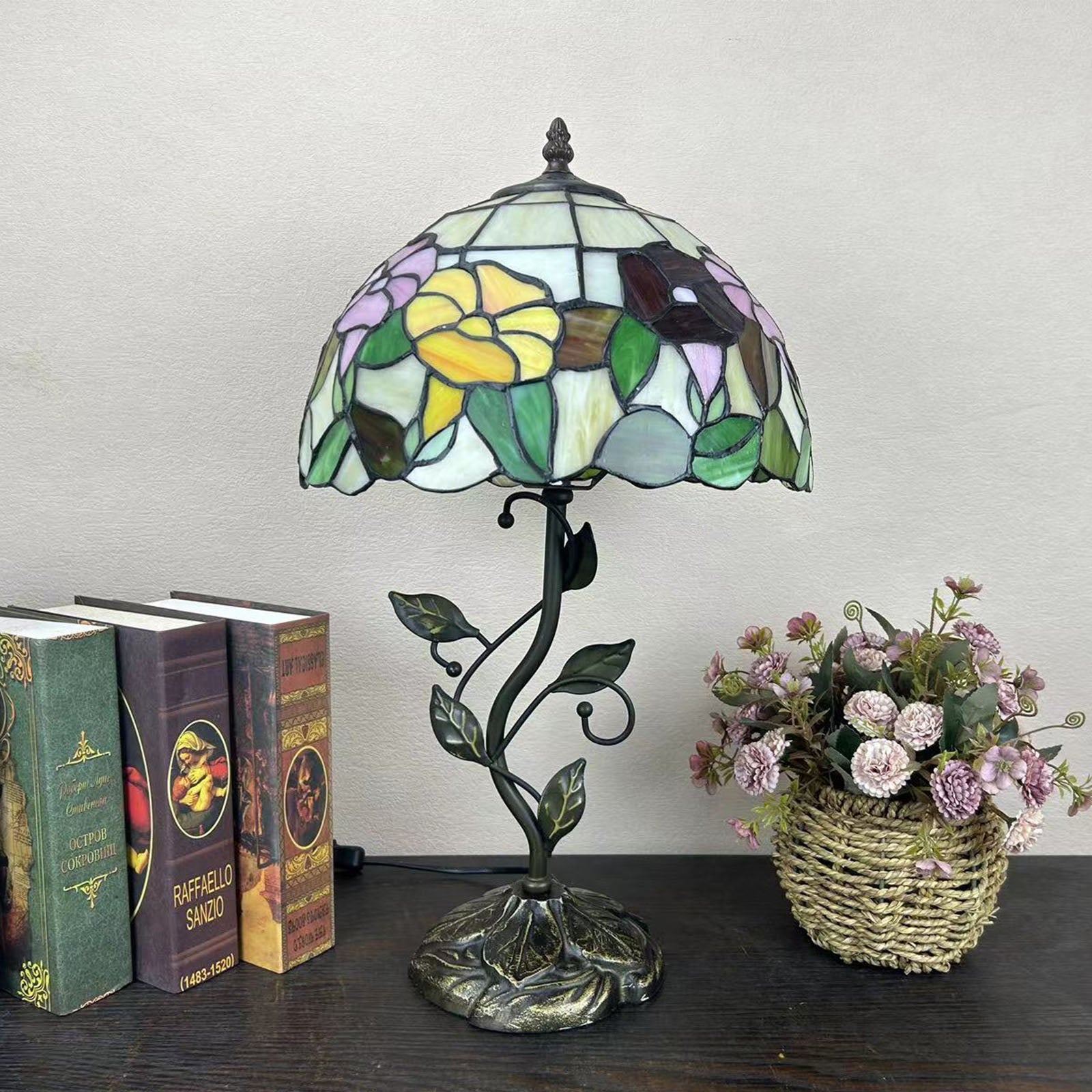 Traditional Tiffany Resin Glass Dome Conic Flower Leaf 1-Light Table Lamp For Bedside