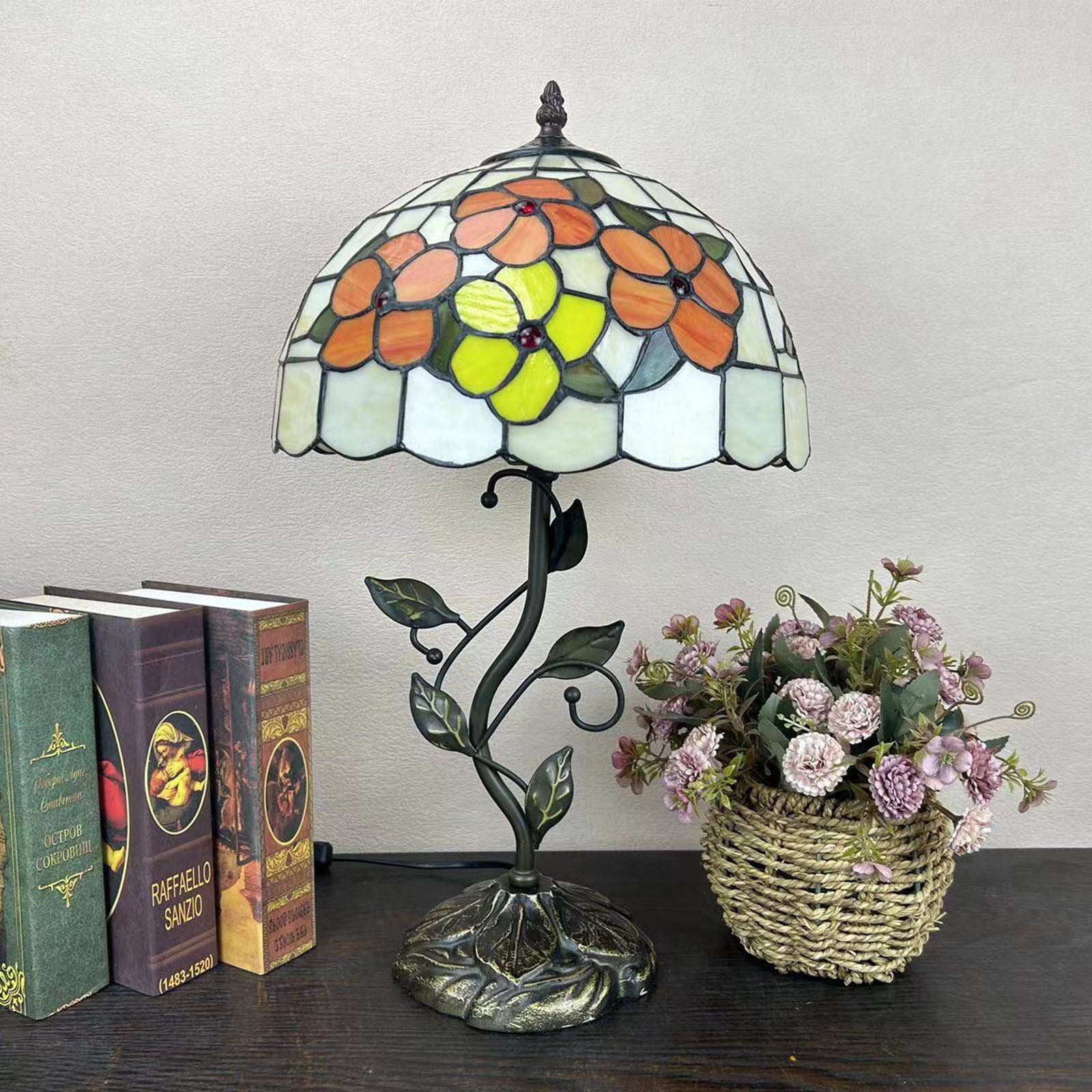 Traditional Tiffany Resin Glass Dome Conic Flower Leaf 1-Light Table Lamp For Bedside