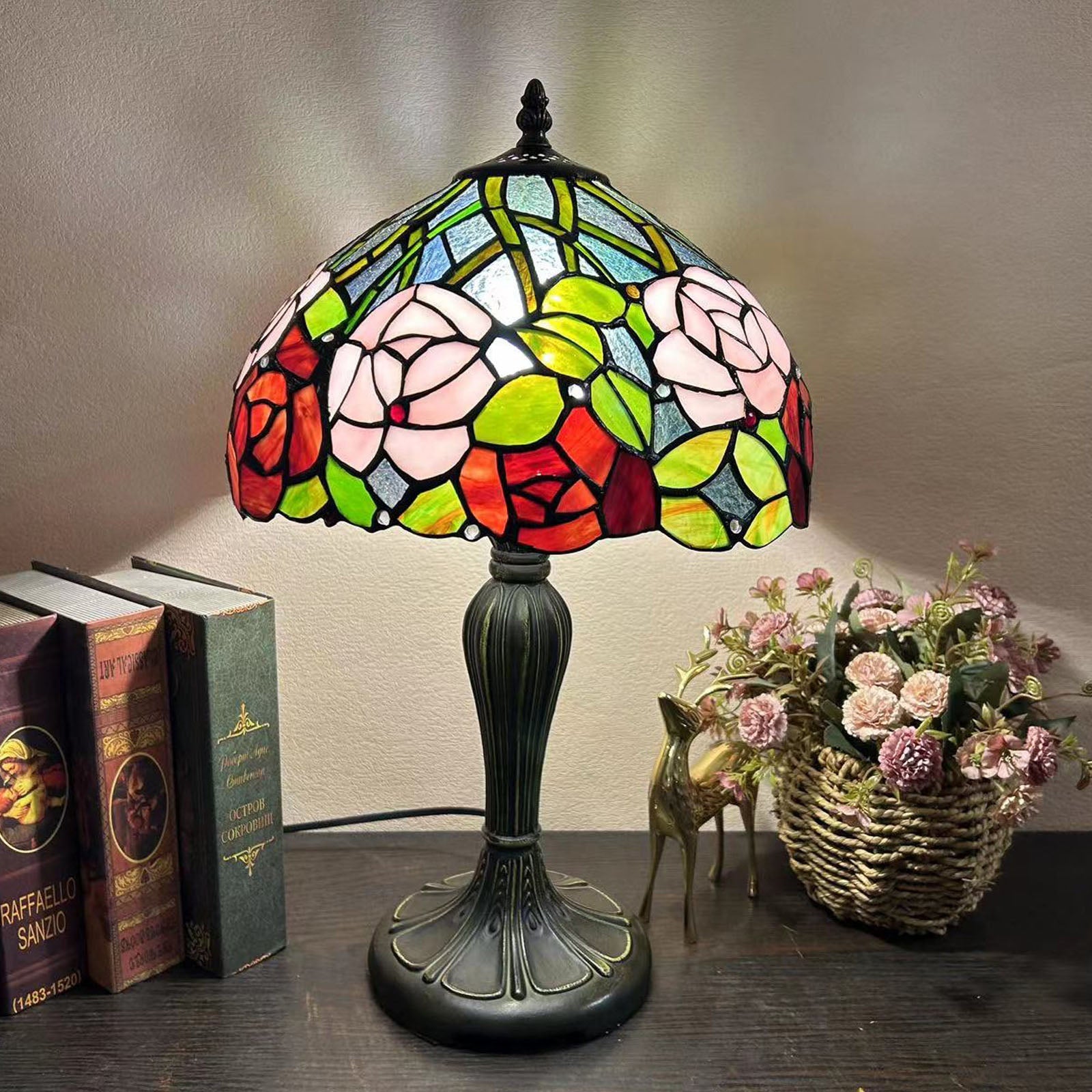 Traditional Tiffany Metal Glass Dome Grape Flower Dragonfly Butterfly 1-Light Table Lamp For Bedside