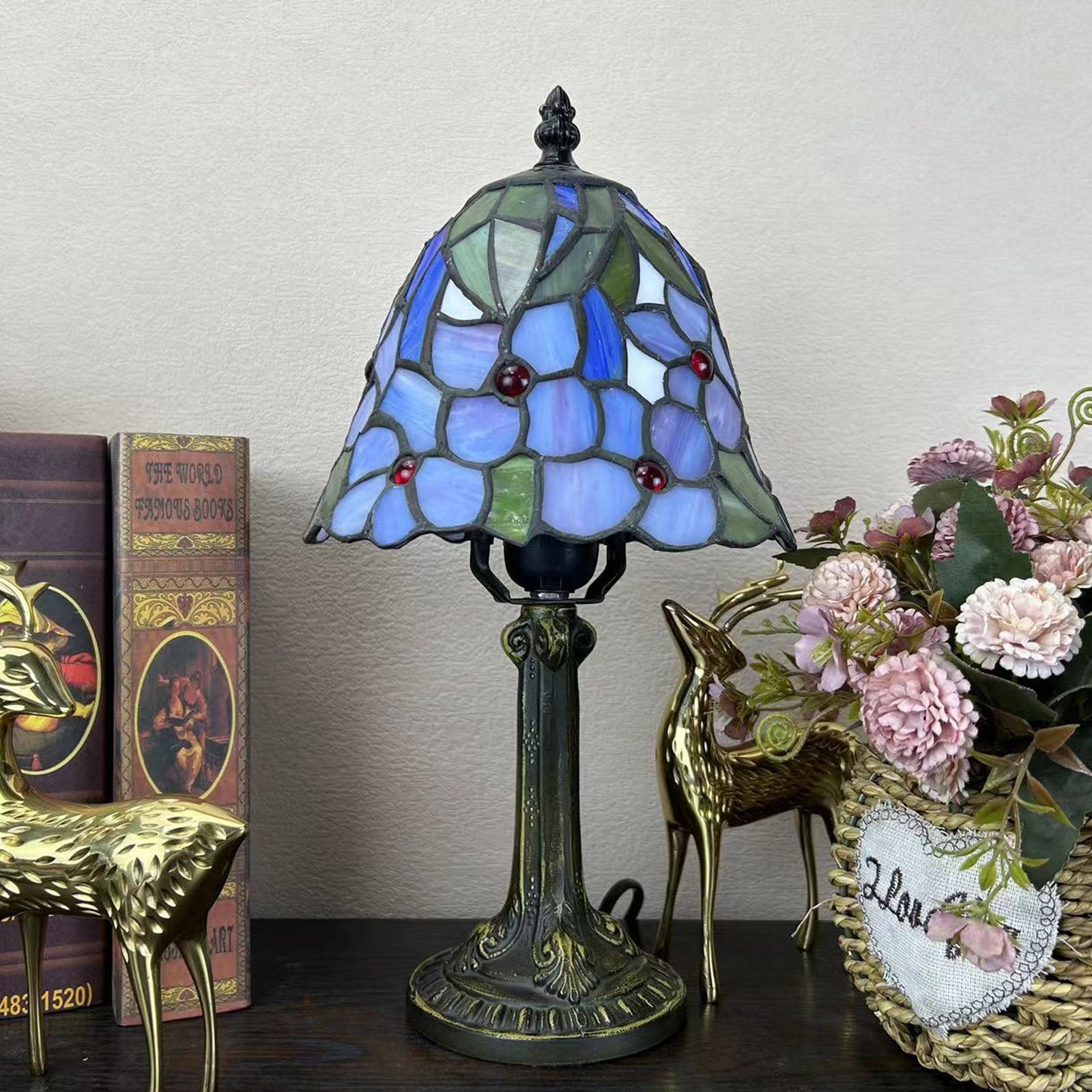 Traditional Tiffany Alloy Glass Dome Flower 1-Light Table Lamp For Bedside