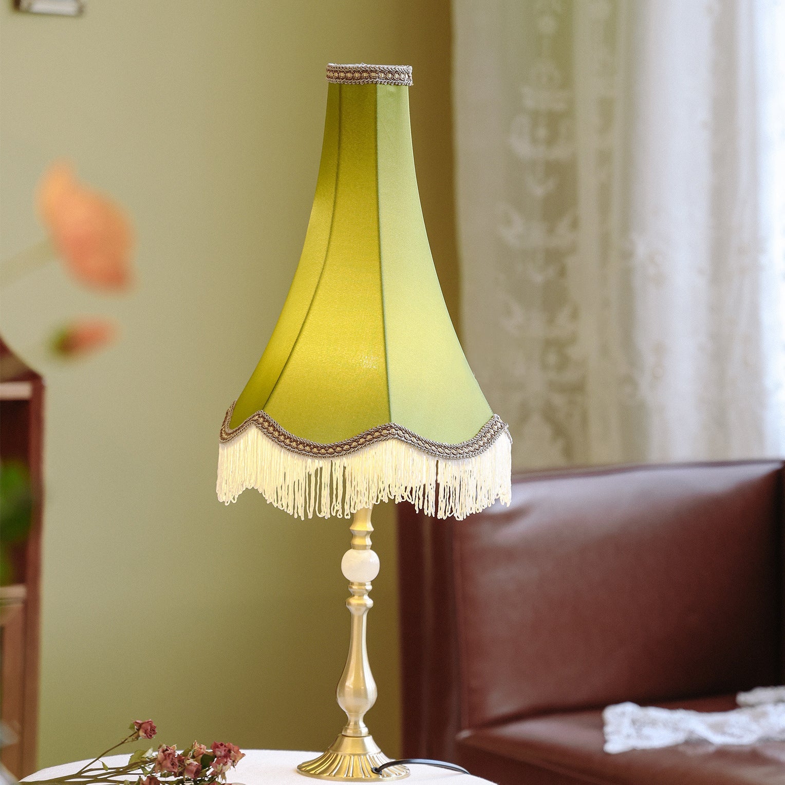 Traditional Vintage Brass & Fabric Conical 1-Light Table Lamp For Bedroom And Living Room