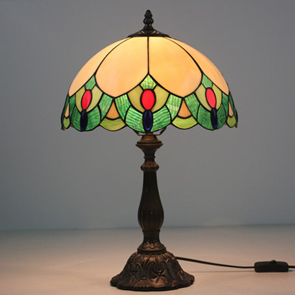 Traditional Tiffany Glass & Zinc Alloy Leaf Dome 1-Light Table Lamp For Bedroom & Living Room