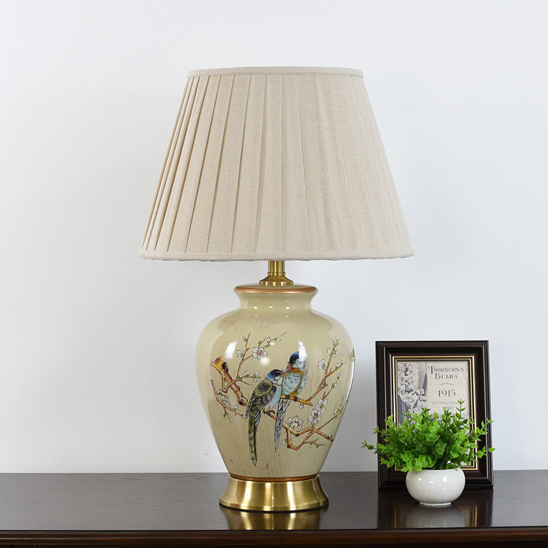 Traditional Chinese Drum Ceramic Fabric 1-Light Table Lamp For Living Room