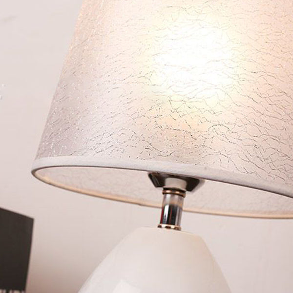 Contemporary Luxury Trapezoidal Crack Fabric Shade Iron 1-Light Table Lamp For Bedroom