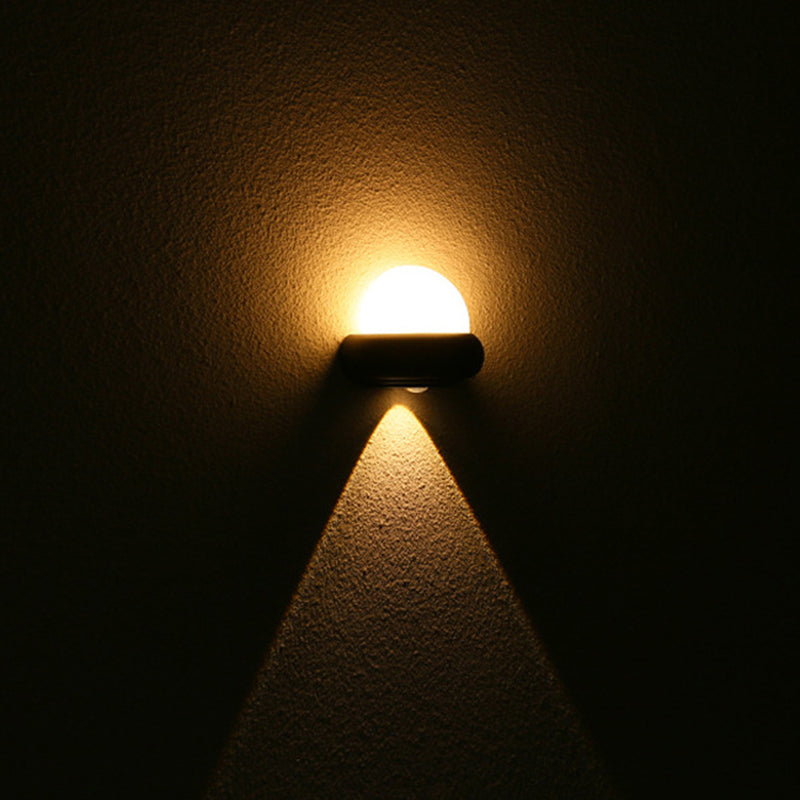 Modern Minimalist Round Aluminum LED Waterproof Wall Sconce Lamp For Outdoor Patio