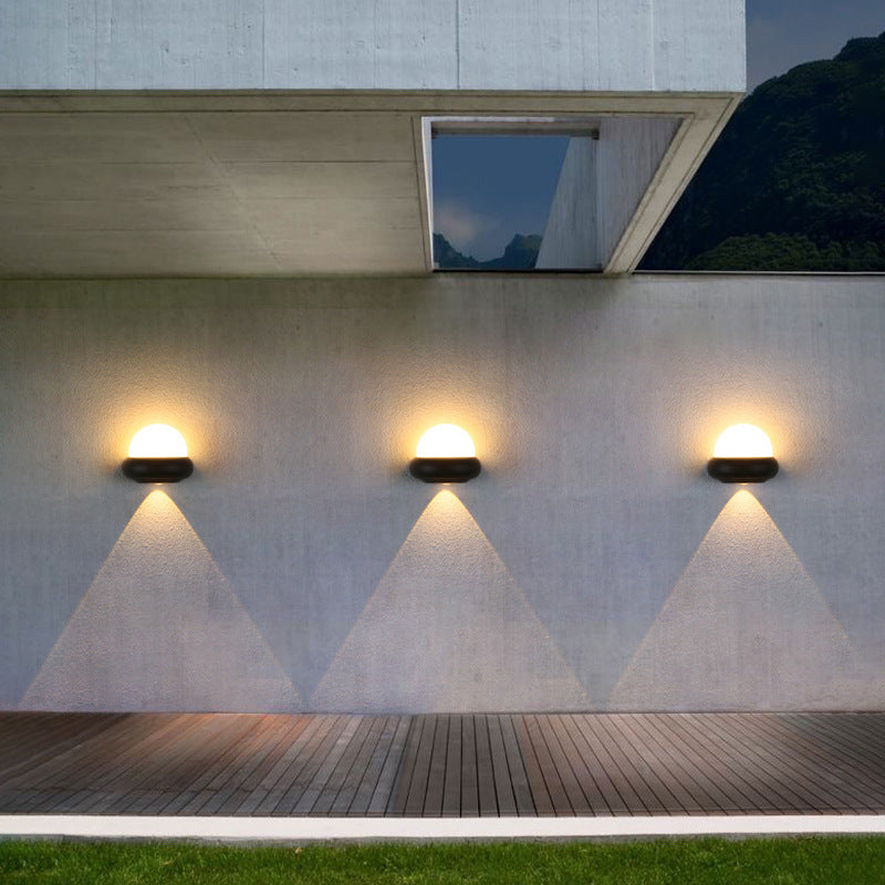 Modern Minimalist Round Aluminum LED Waterproof Wall Sconce Lamp For Outdoor Patio