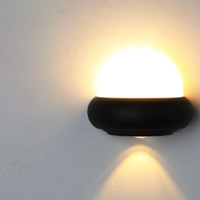 Modern Minimalist Round Aluminum LED Waterproof Wall Sconce Lamp For Outdoor Patio