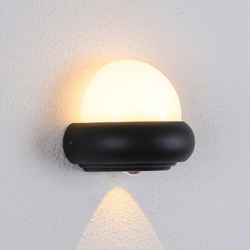 Modern Minimalist Round Aluminum LED Waterproof Wall Sconce Lamp For Outdoor Patio