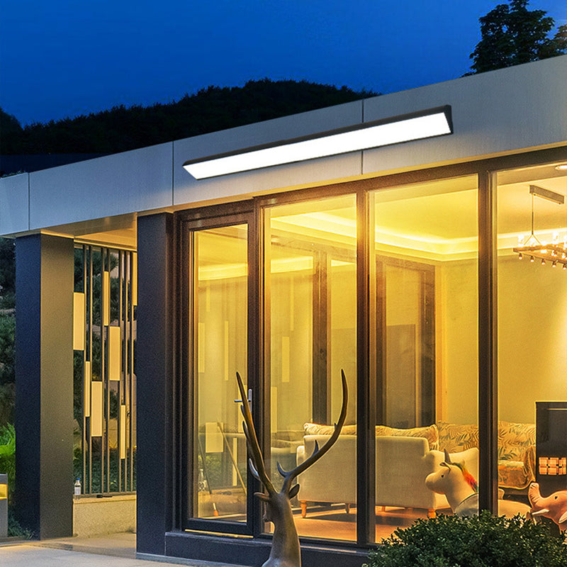 Linear LED Outdoor Wall Light