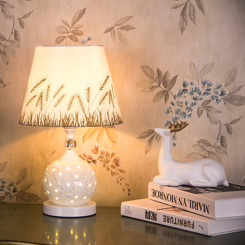 Traditional Vintage Sphere Ceramic Fabric 1-Light Table Lamp For Bedroom