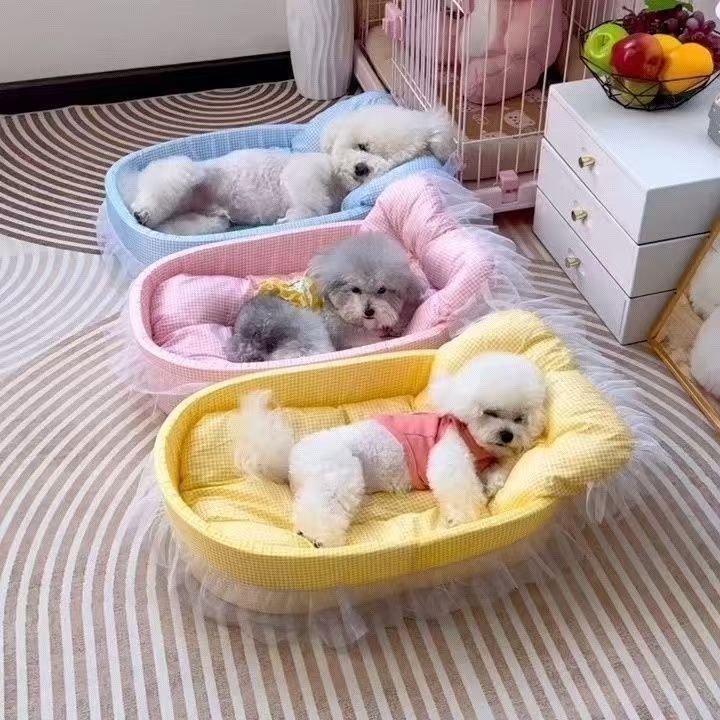 Oval Polyester Cat Bed