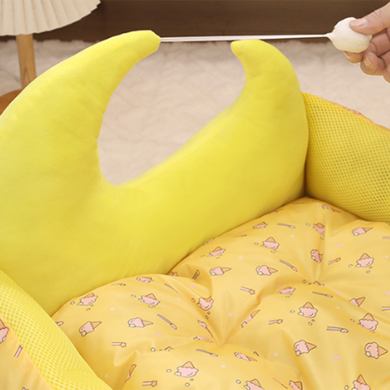 Moon-Shaped Cat Bed with Toy Ball