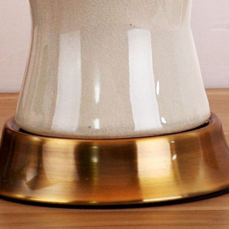 Modern Nordic Creative Fabric Vase 1-Light Table Lamp
